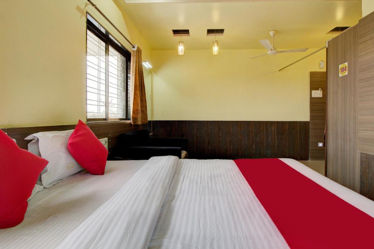 Oyo Slp013 Savan And Sapna Lodging Hotel Solapur Ngoại thất bức ảnh